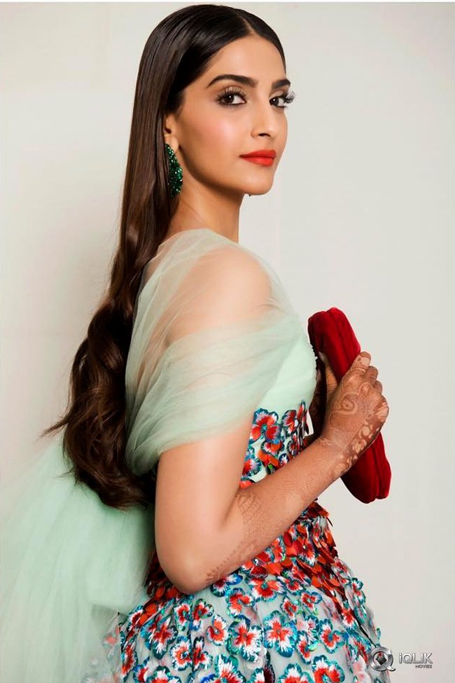 Sonam-Kapoor